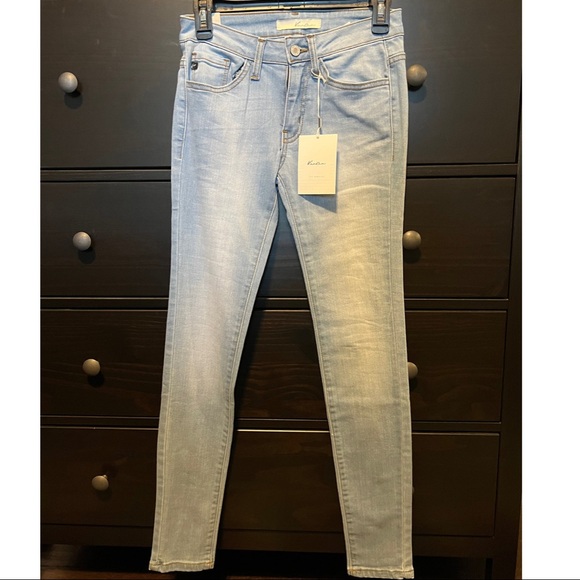 KanCan jeans - Picture 2 of 6